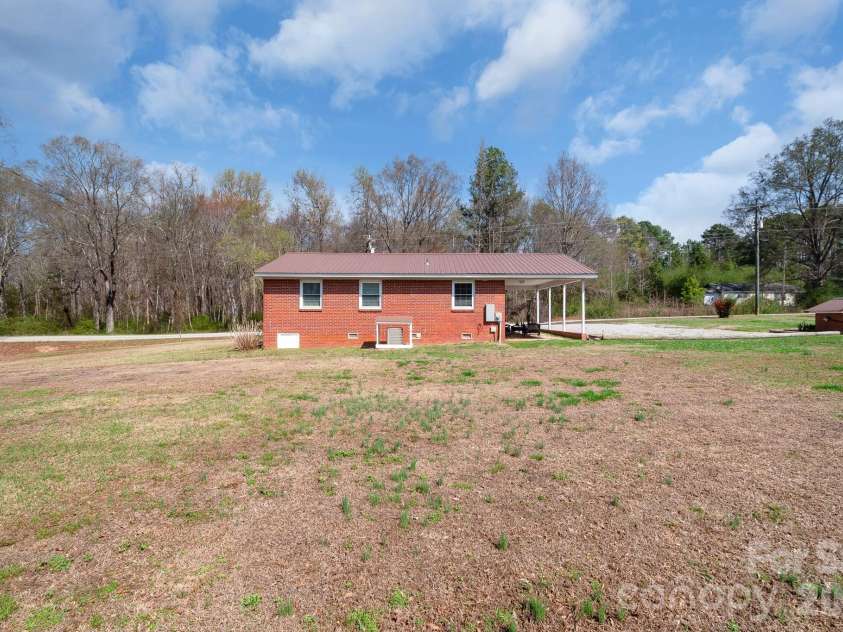 741 Mangum School Road, Pageland, SC 29728.  MLS# CAR4347595, YatesRealty ID 3844. 