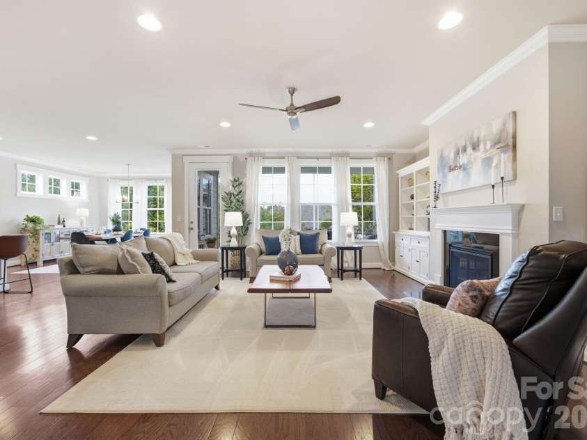 1012 Overlake Drive, Belmont, NC 28012.  MLS# CAR4400980, YatesRealty ID 38441. 
