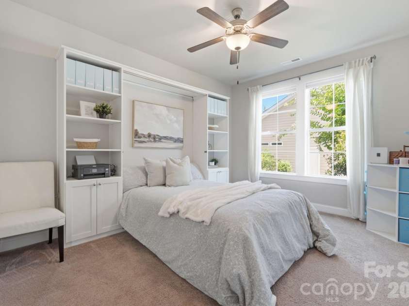 1012 Overlake Drive, Belmont, NC 28012.  MLS# CAR4400980, YatesRealty ID 38441. 