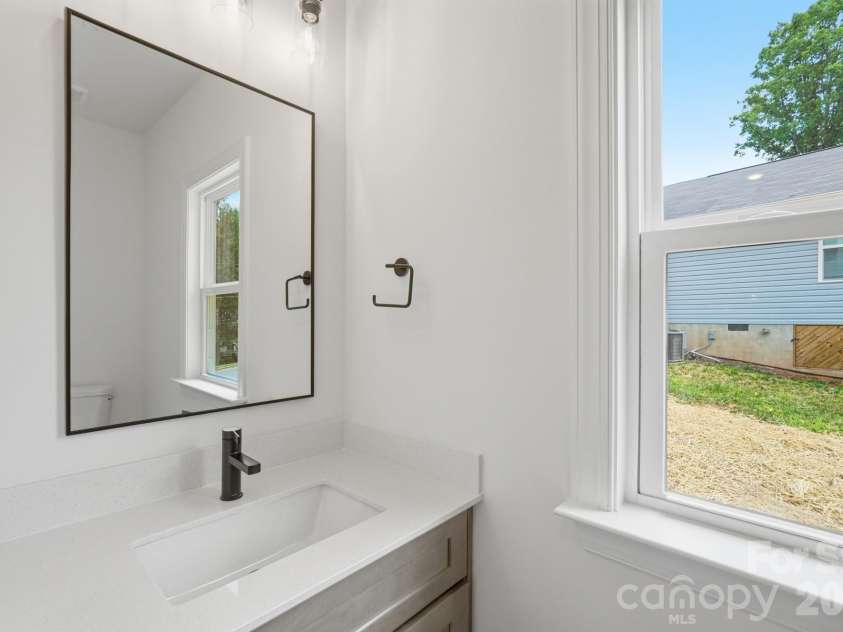 210 8th Avenue Drive, Hickory, NC 28602.  MLS# CAR4400461, YatesRealty ID 38442. 1/2 Bathroom off Kitchen