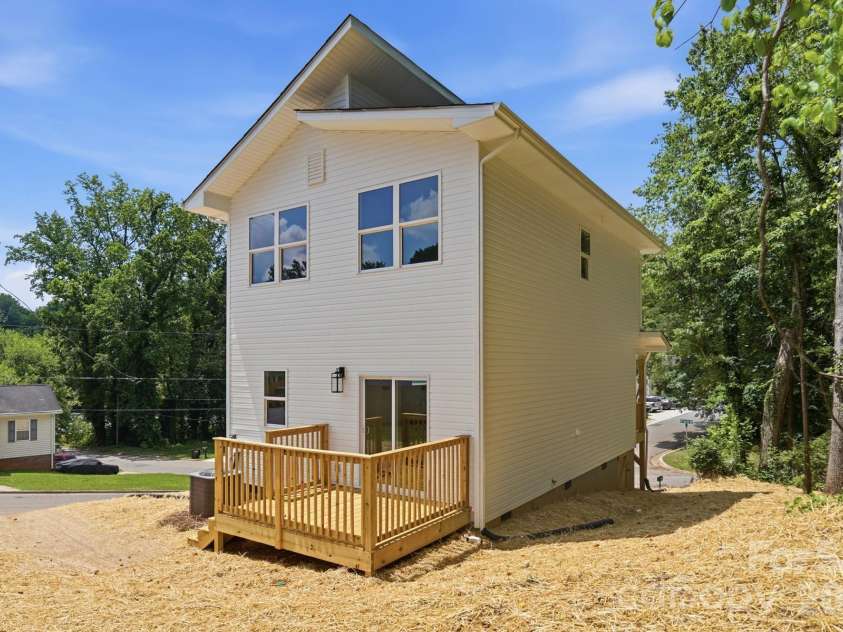 210 8th Avenue Drive, Hickory, NC 28602.  MLS# CAR4400461, YatesRealty ID 38442. Back View of Home