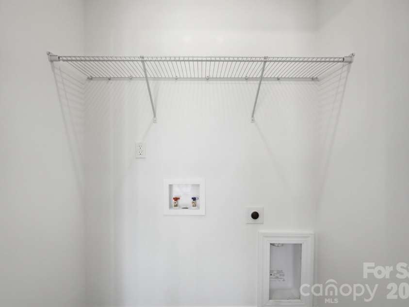 210 8th Avenue Drive, Hickory, NC 28602.  MLS# CAR4400461, YatesRealty ID 38442. Laundry Closet