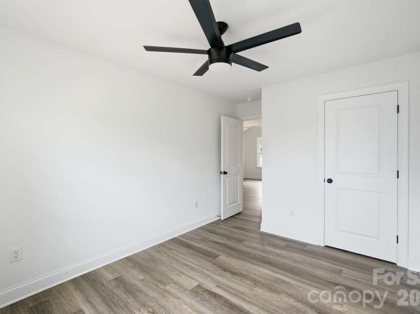 210 8th Avenue Drive, Hickory, NC 28602.  MLS# CAR4400461, YatesRealty ID 38442. Third Bedroom Upstairs