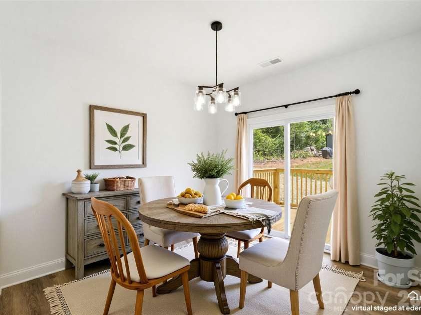 210 8th Avenue Drive, Hickory, NC 28602.  MLS# CAR4400461, YatesRealty ID 38442. Virtually Staged Dining Room