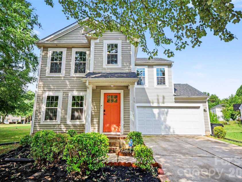 6111 Whispering Brook Court, Charlotte, NC 28216.  MLS# CAR4400967, YatesRealty ID 38444. 
