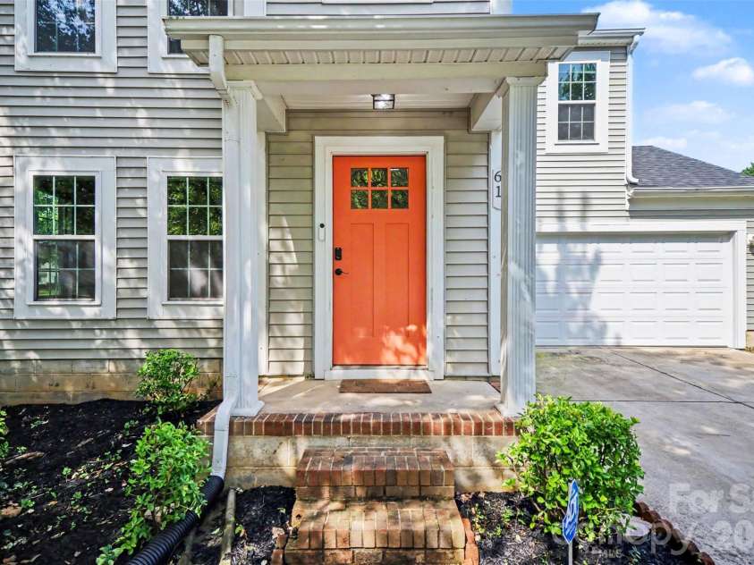 6111 Whispering Brook Court, Charlotte, NC 28216.  MLS# CAR4400967, YatesRealty ID 38444. 