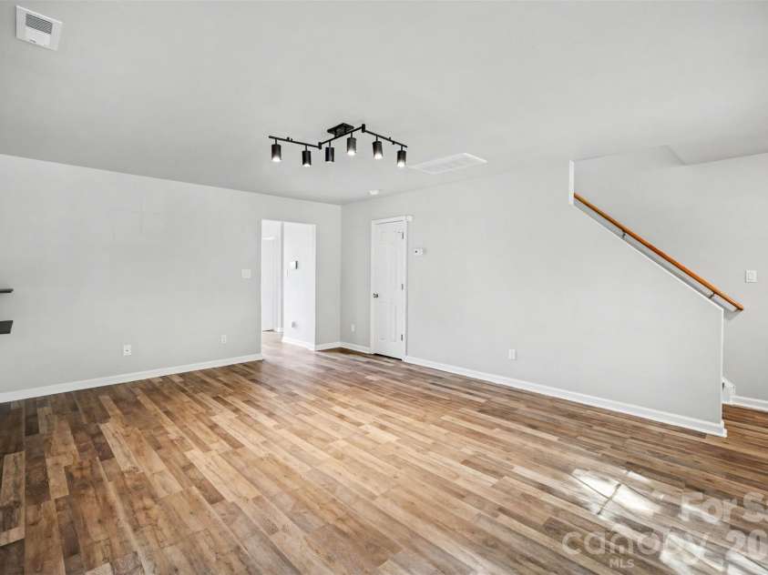 6111 Whispering Brook Court, Charlotte, NC 28216.  MLS# CAR4400967, YatesRealty ID 38444. 