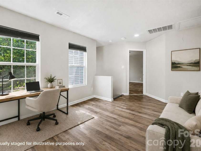 6111 Whispering Brook Court, Charlotte, NC 28216.  MLS# CAR4400967, YatesRealty ID 38444. 