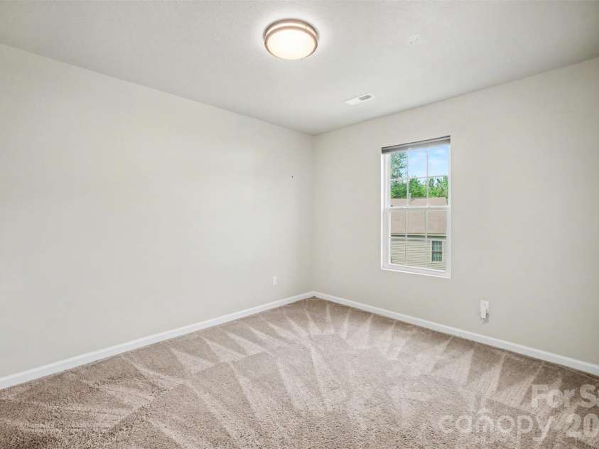 6111 Whispering Brook Court, Charlotte, NC 28216.  MLS# CAR4400967, YatesRealty ID 38444. 