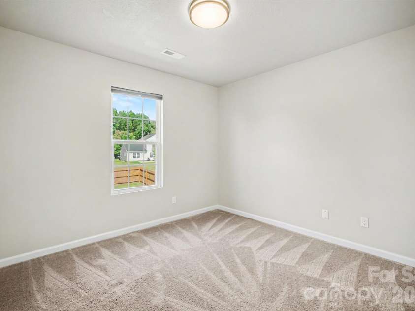 6111 Whispering Brook Court, Charlotte, NC 28216.  MLS# CAR4400967, YatesRealty ID 38444. 