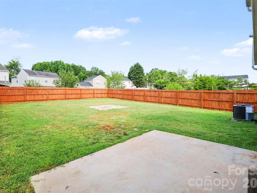 6111 Whispering Brook Court, Charlotte, NC 28216.  MLS# CAR4400967, YatesRealty ID 38444. 