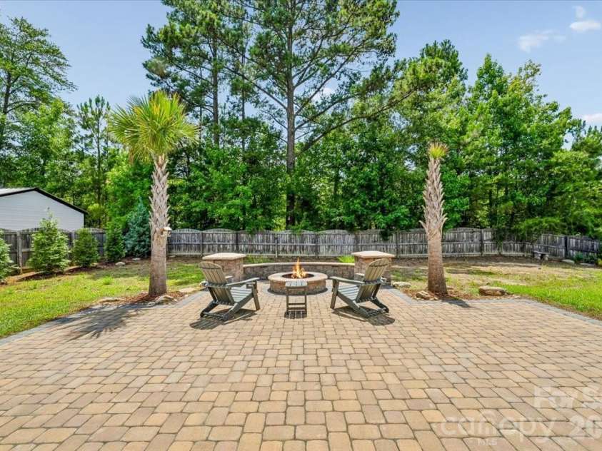 5071 Sedgefield Drive, Lancaster, SC 29720.  MLS# CAR4398451, YatesRealty ID 38445. 