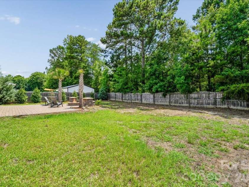 5071 Sedgefield Drive, Lancaster, SC 29720.  MLS# CAR4398451, YatesRealty ID 38445. 