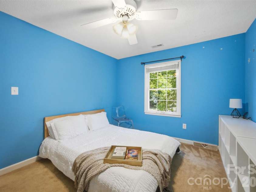 2811 Creekbed Lane, Charlotte, NC 28210.  MLS# CAR4401236, YatesRealty ID 38446. 