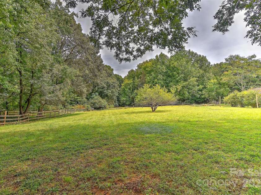 13901 Phillips Road, Matthews, NC 28105.  MLS# CAR4172969, YatesRealty ID 3845. 