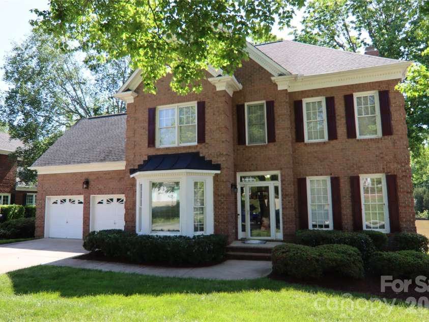 15537 Northstone Drive, Huntersville, NC 28078.  MLS# CAR4343652, YatesRealty ID 3845. 