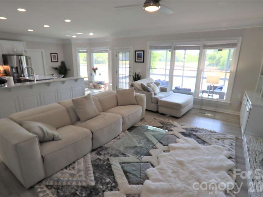 15537 Northstone Drive, Huntersville, NC 28078.  MLS# CAR4343652, YatesRealty ID 3845. 