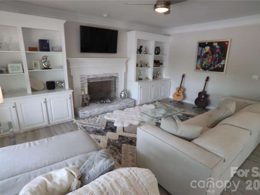 15537 Northstone Drive, Huntersville, NC 28078.  MLS# CAR4343652, YatesRealty ID 3845. 