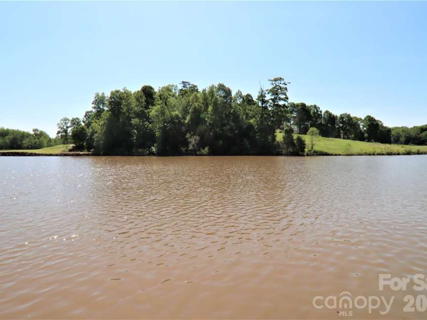 15537 Northstone Drive, Huntersville, NC 28078.  MLS# CAR4343652, YatesRealty ID 3845. 