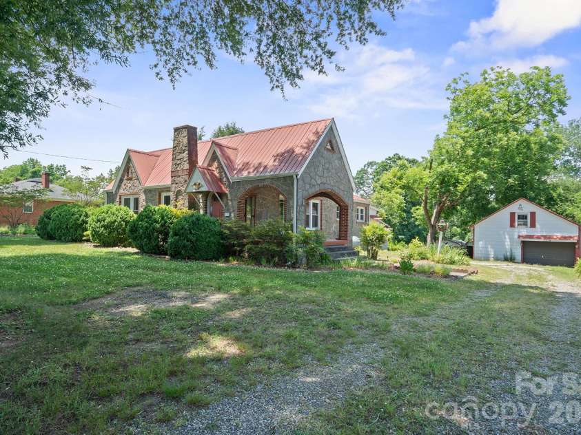 3219 US 70 Highway, Morganton, NC 28655.  MLS# CAR4399036, YatesRealty ID 3845. 