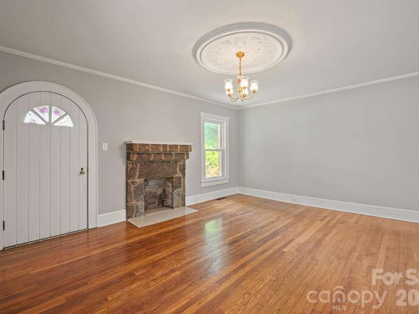 3219 US 70 Highway, Morganton, NC 28655.  MLS# CAR4399036, YatesRealty ID 3845. 