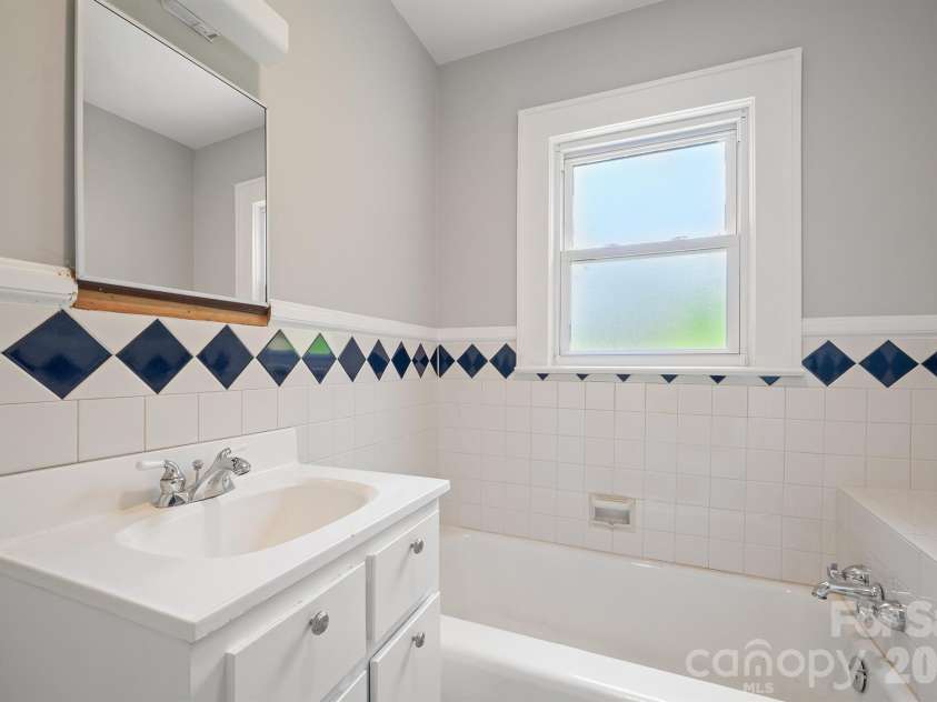 3219 US 70 Highway, Morganton, NC 28655.  MLS# CAR4399036, YatesRealty ID 3845. 
