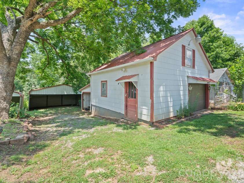 3219 US 70 Highway, Morganton, NC 28655.  MLS# CAR4399036, YatesRealty ID 3845. 