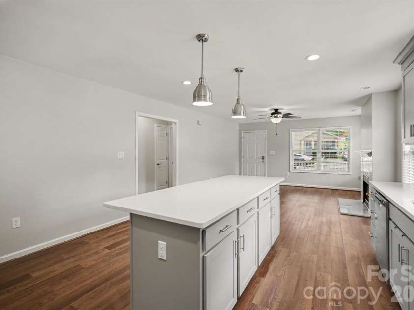 127 Pratt Street, Belmont, NC 28012.  MLS# CAR4395967, YatesRealty ID 38453. Kitchen