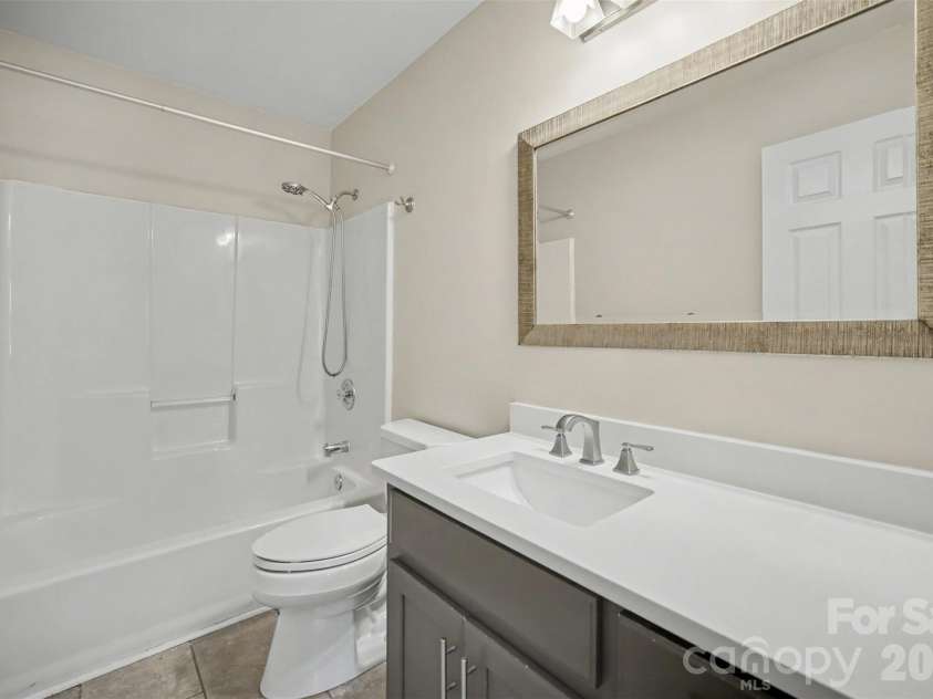 127 Pratt Street, Belmont, NC 28012.  MLS# CAR4395967, YatesRealty ID 38453. Second Bathroom