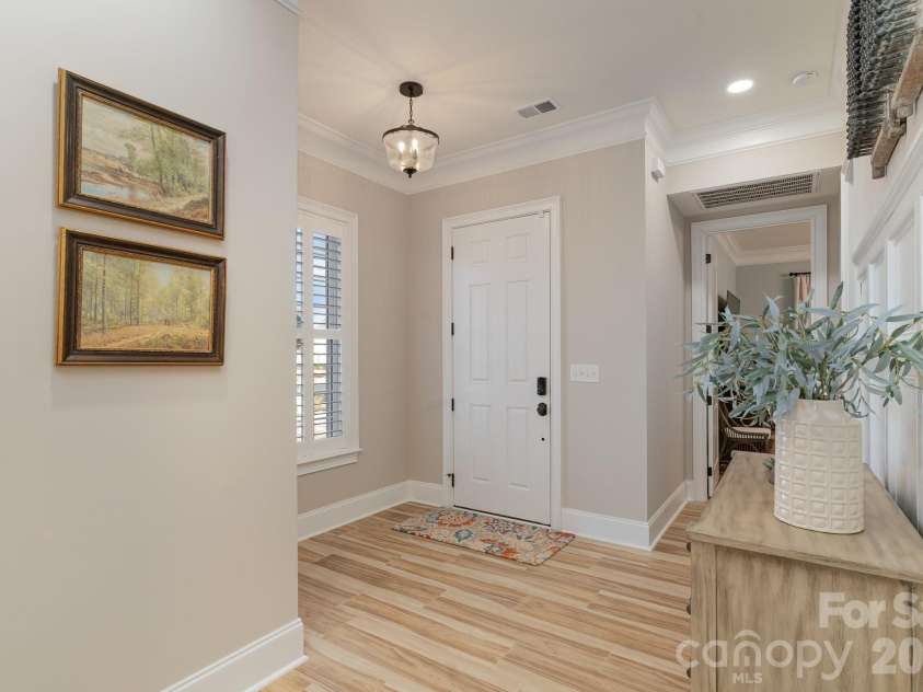 752 Crystal Water Way, Myrtle Beach, SC 29579.  MLS# CAR4379900, YatesRealty ID 38456. 