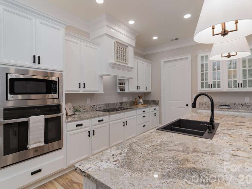 752 Crystal Water Way, Myrtle Beach, SC 29579.  MLS# CAR4379900, YatesRealty ID 38456. 