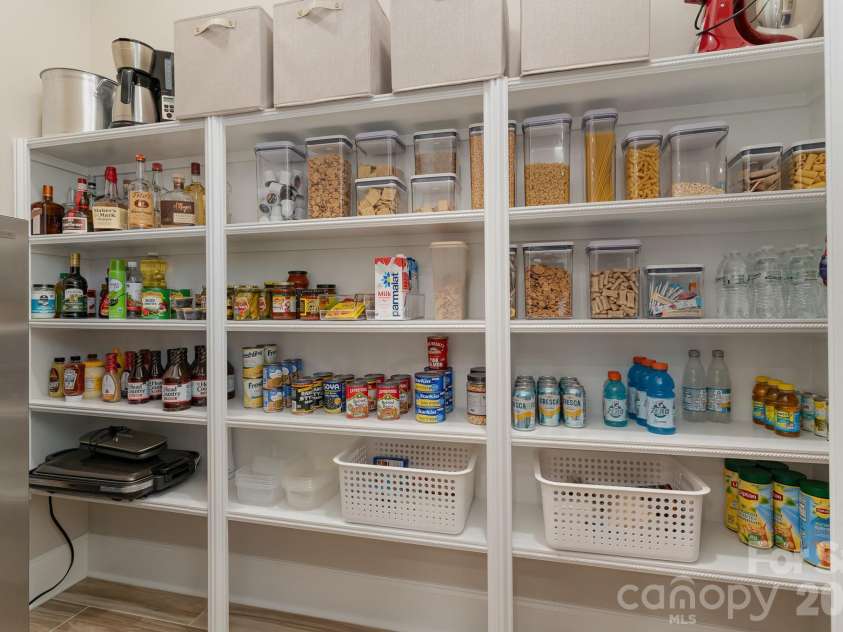 752 Crystal Water Way, Myrtle Beach, SC 29579.  MLS# CAR4379900, YatesRealty ID 38456. 