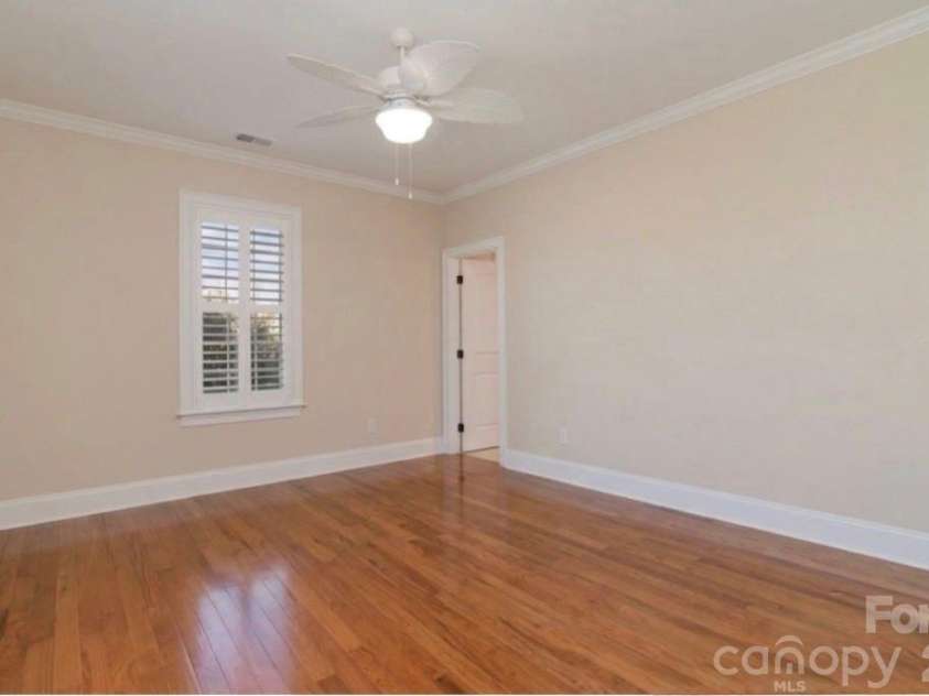 752 Crystal Water Way, Myrtle Beach, SC 29579.  MLS# CAR4379900, YatesRealty ID 38456. 