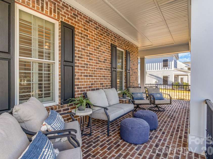 752 Crystal Water Way, Myrtle Beach, SC 29579.  MLS# CAR4379900, YatesRealty ID 38456. 