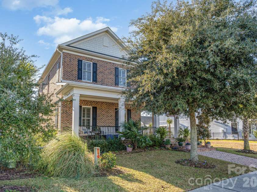 752 Crystal Water Way, Myrtle Beach, SC 29579.  MLS# CAR4379900, YatesRealty ID 38456. 