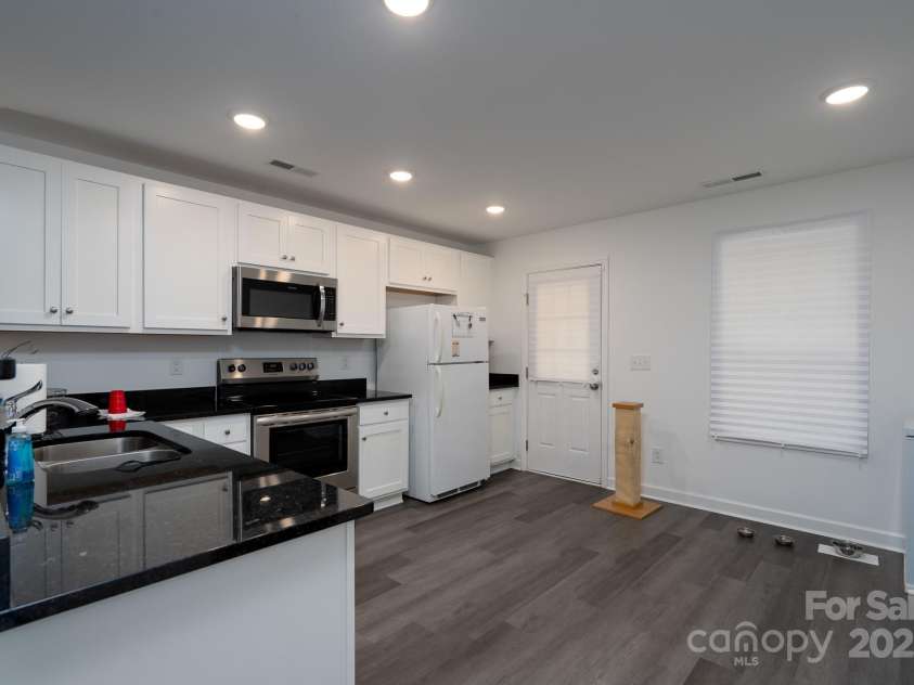 321 Torbush Drive, Salisbury, NC 28144.  MLS# CAR4296890, YatesRealty ID 38457. 