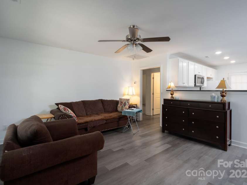 321 Torbush Drive, Salisbury, NC 28144.  MLS# CAR4296890, YatesRealty ID 38457. 