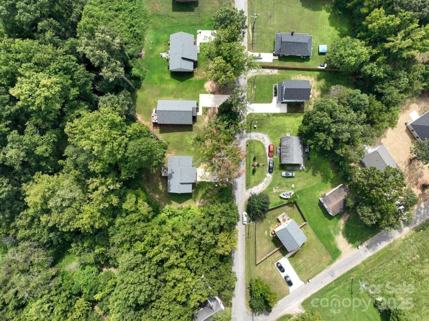 321 Torbush Drive, Salisbury, NC 28144.  MLS# CAR4296890, YatesRealty ID 38457. 
