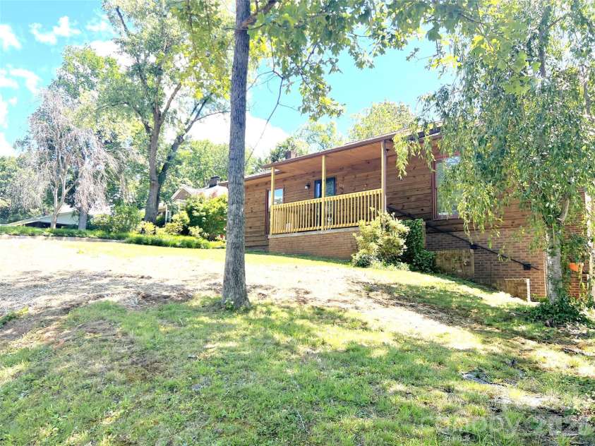 305 Forest Hill Street, Morganton, NC 28655.  MLS# CAR4396833, YatesRealty ID 38458. Front view