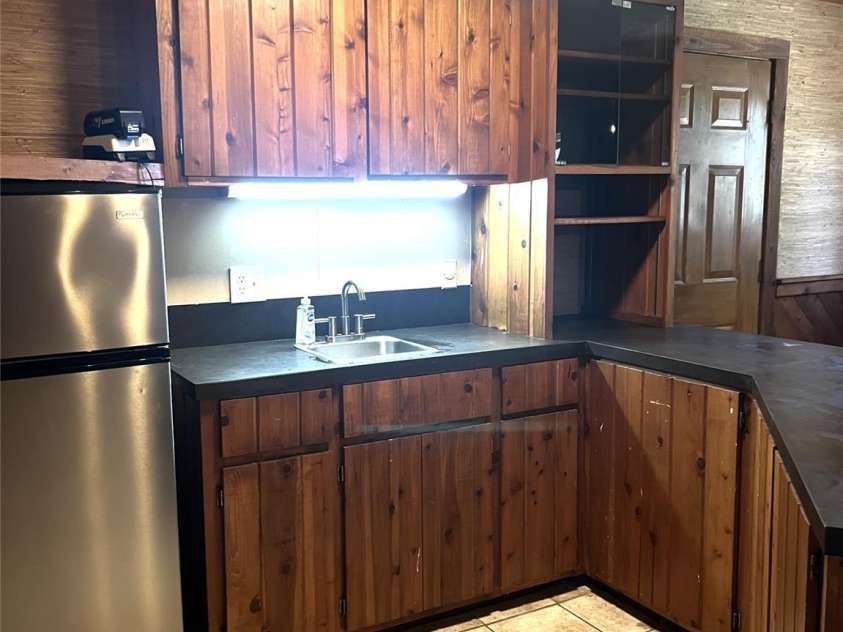 305 Forest Hill Street, Morganton, NC 28655.  MLS# CAR4396833, YatesRealty ID 38458. Kitchenette