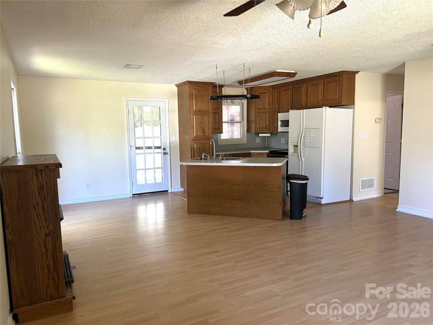 305 Forest Hill Street, Morganton, NC 28655.  MLS# CAR4396833, YatesRealty ID 38458. Main living area
