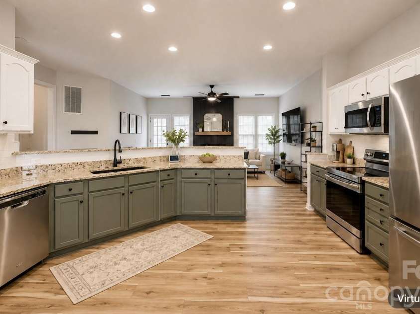 16931 Hugh Torance Parkway, Huntersville, NC 28078.  MLS# CAR4387955, YatesRealty ID 38459. 