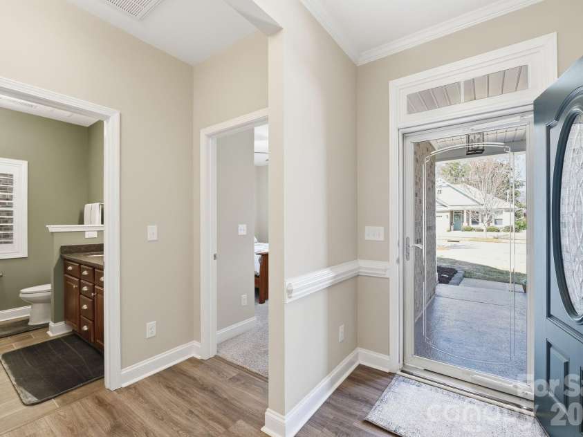 2525 Whispering Way, Indian Trail, NC 28079.  MLS# CAR4356535, YatesRealty ID 3846. Bright foyer