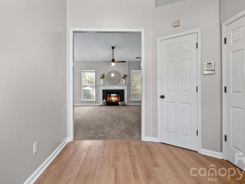 6653 Allness Glen Lane, Charlotte, NC 28269.  MLS# CAR4400662, YatesRealty ID 38460. 