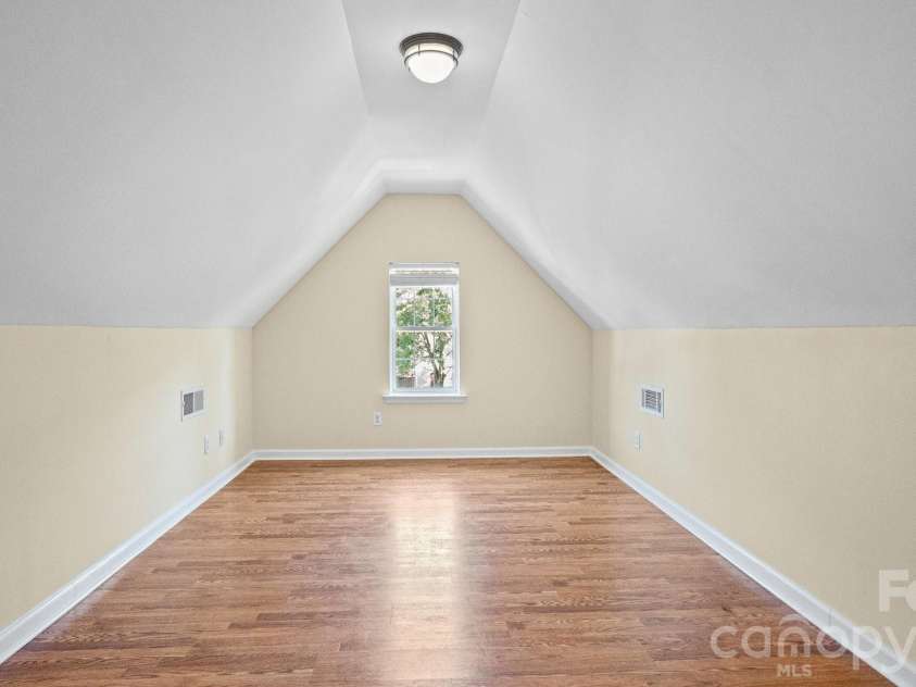 6653 Allness Glen Lane, Charlotte, NC 28269.  MLS# CAR4400662, YatesRealty ID 38460. 