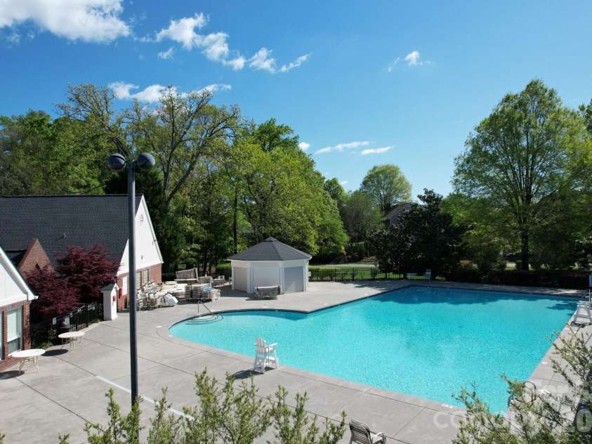 6653 Allness Glen Lane, Charlotte, NC 28269.  MLS# CAR4400662, YatesRealty ID 38460. 