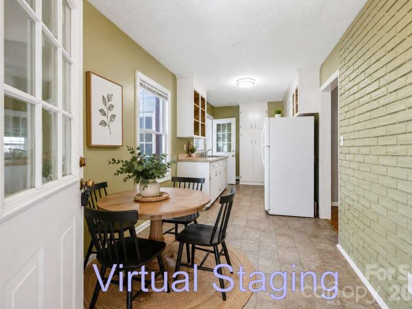 3129 Iredell Drive, Charlotte, NC 28269.  MLS# CAR4402094, YatesRealty ID 38462. 