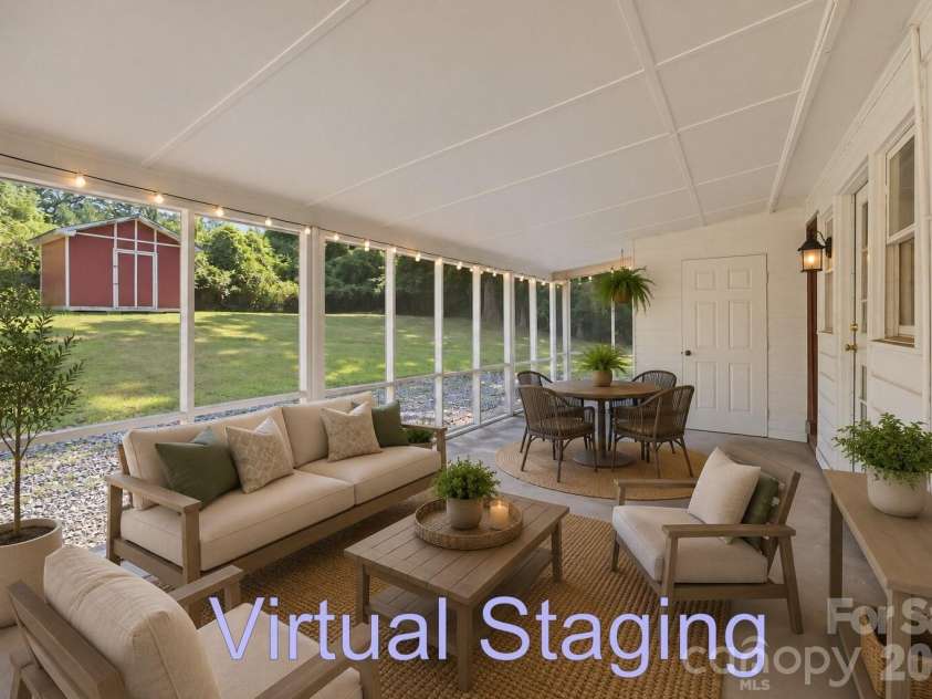 3129 Iredell Drive, Charlotte, NC 28269.  MLS# CAR4402094, YatesRealty ID 38462. 