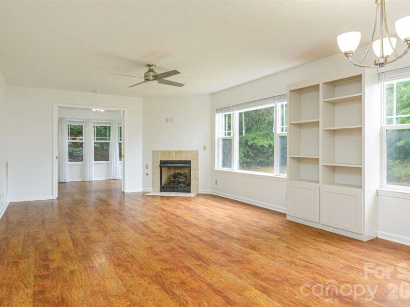 1405 Deermouse Way, Hendersonville, NC 28792.  MLS# CAR4403319, YatesRealty ID 38463. 