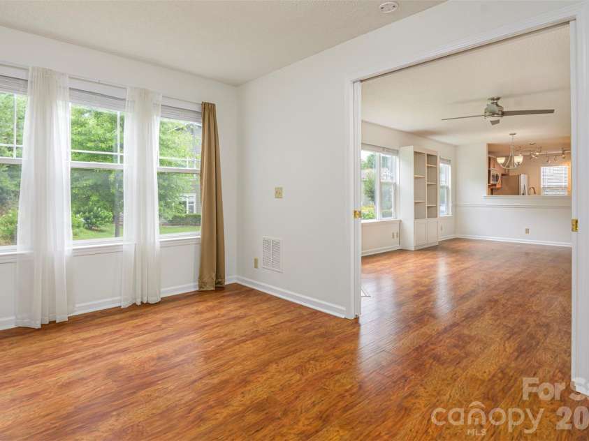 1405 Deermouse Way, Hendersonville, NC 28792.  MLS# CAR4403319, YatesRealty ID 38463. 